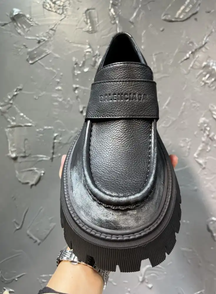 hype Balenciaga Leather Shoes