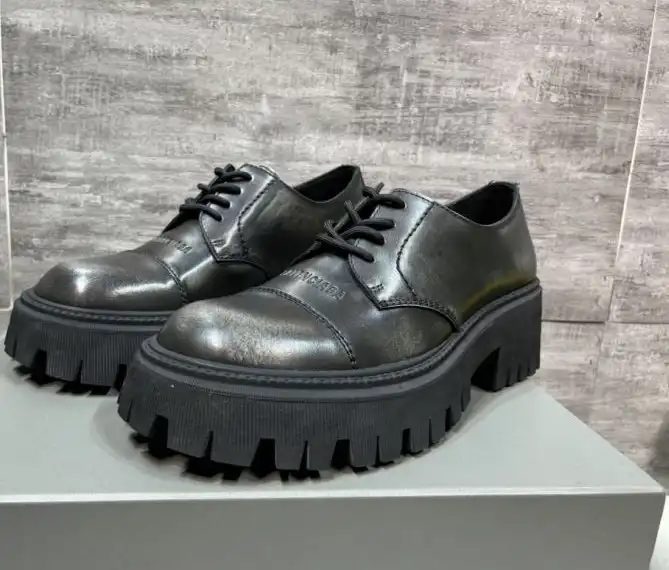 hype Balenciaga Leather Shoes