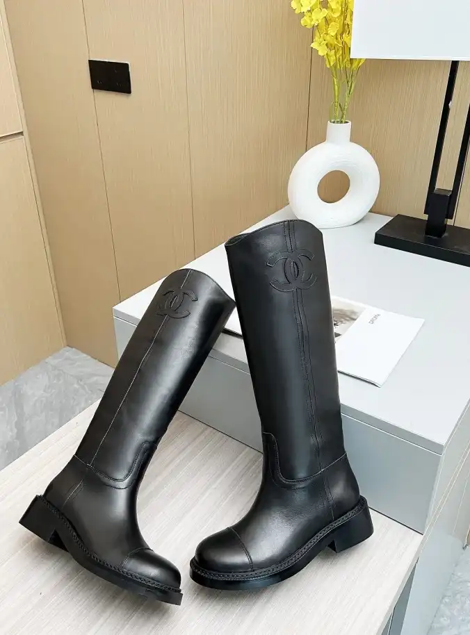 hype Chanel Boots