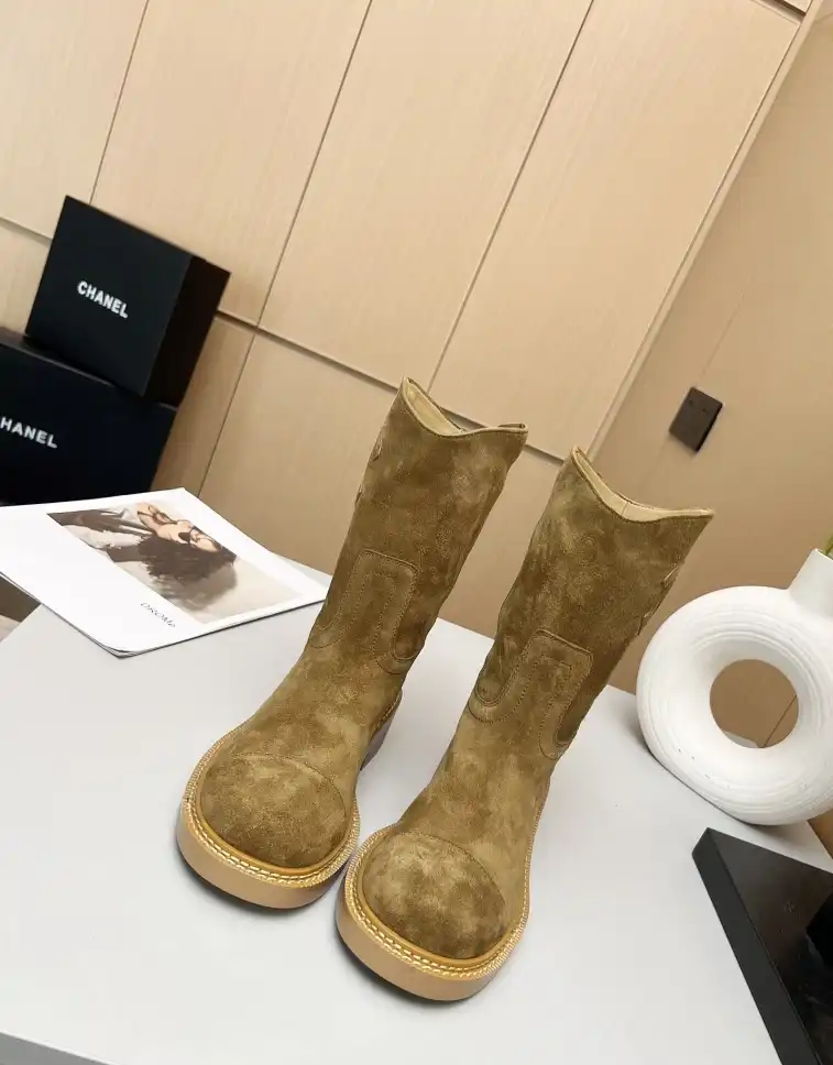 hype Chanel Boots