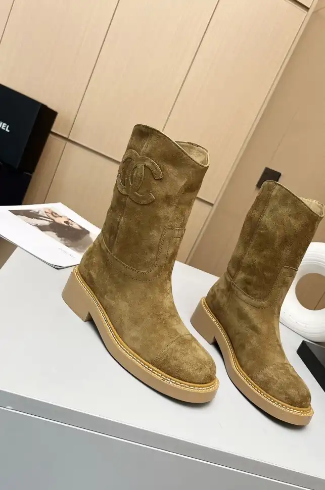 hype Chanel Boots