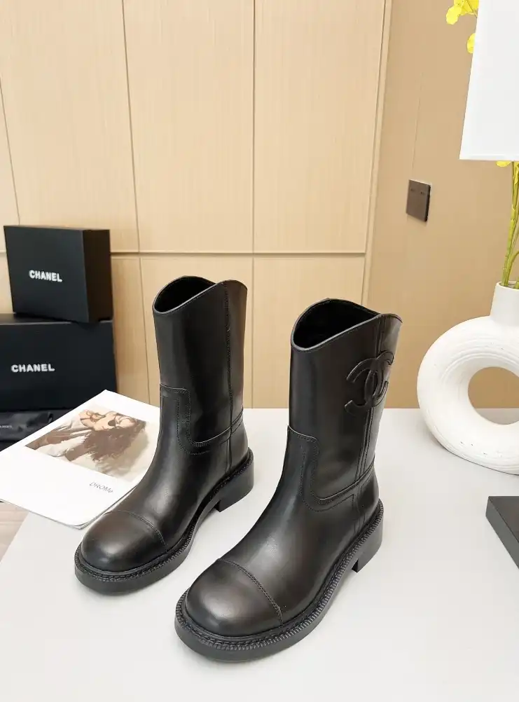 hype Chanel Boots