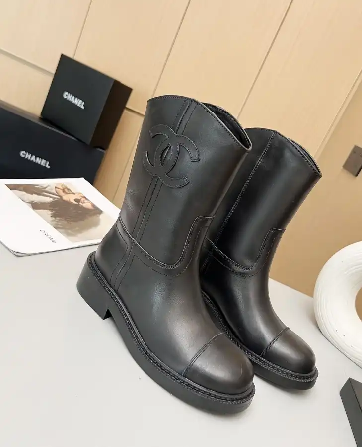 hype Chanel Boots