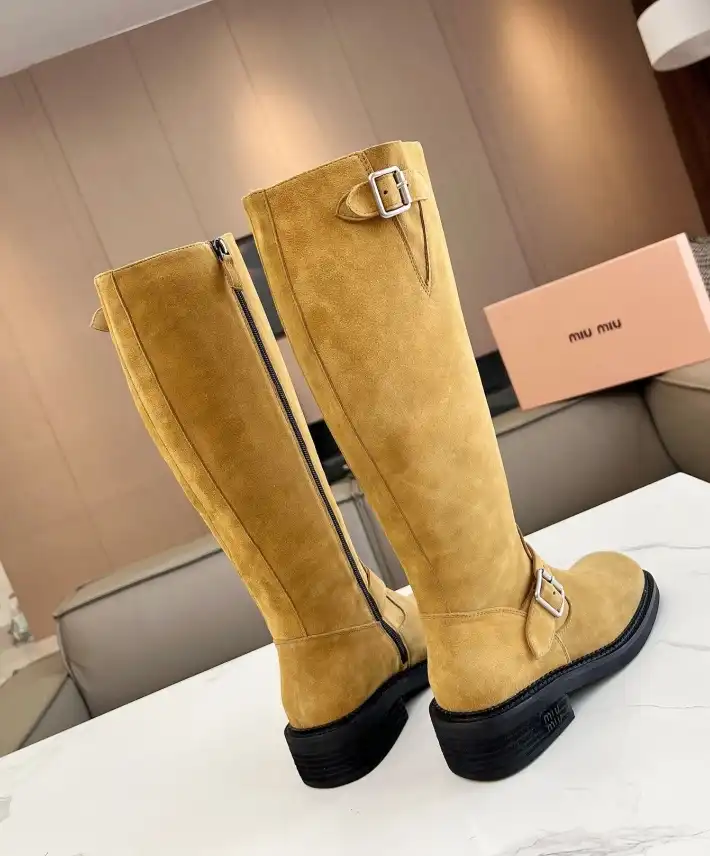 hype Miu Miu Boots