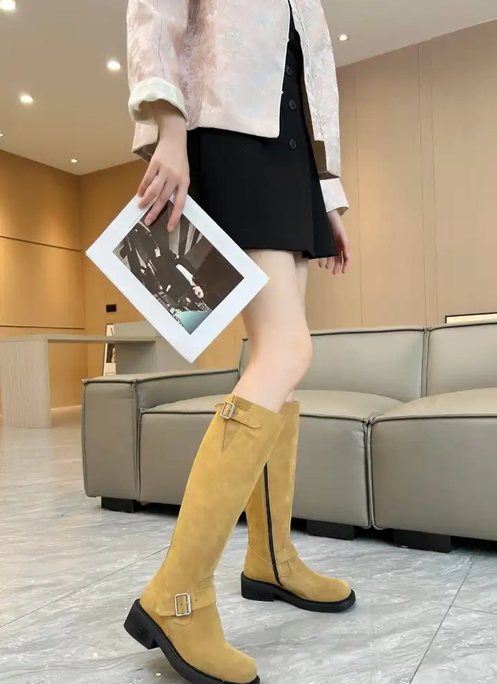 hype Miu Miu Boots