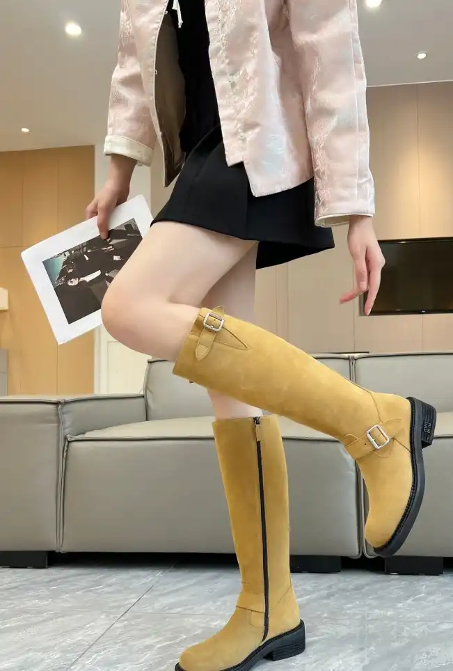 hype Miu Miu Boots