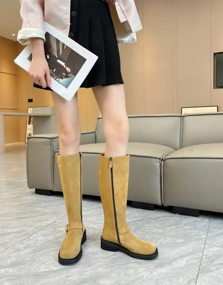 hype Miu Miu Boots