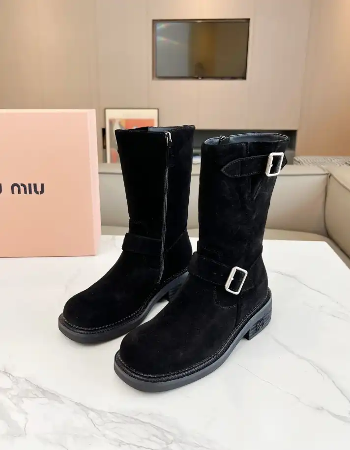 hype Miu Miu Boots