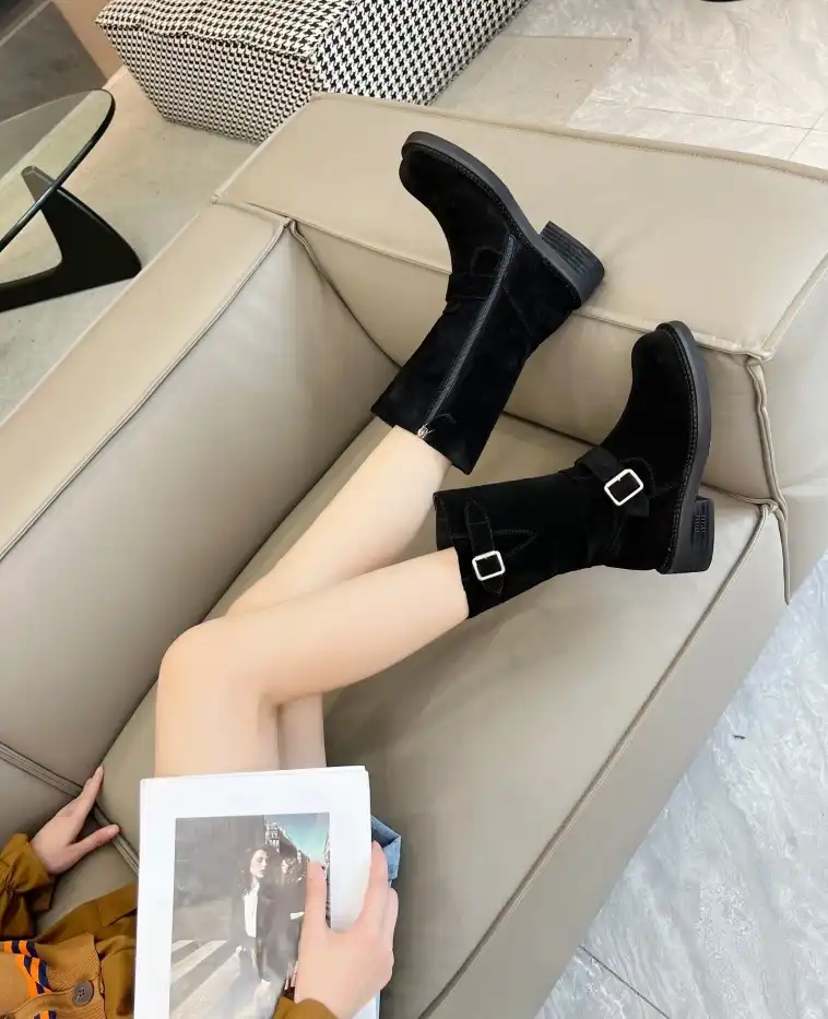 hype Miu Miu Boots