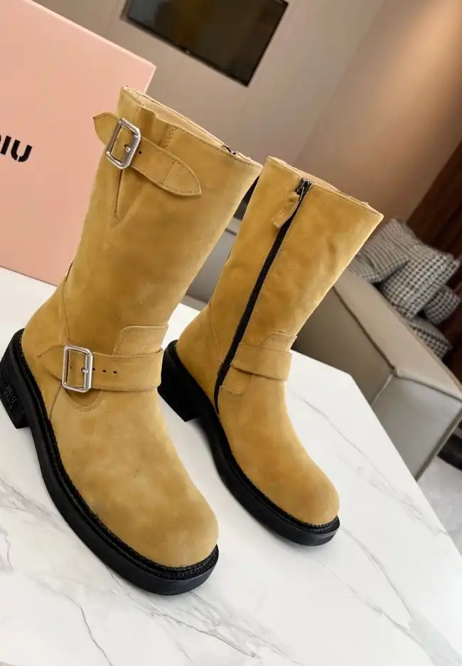 hype Miu Miu Boots