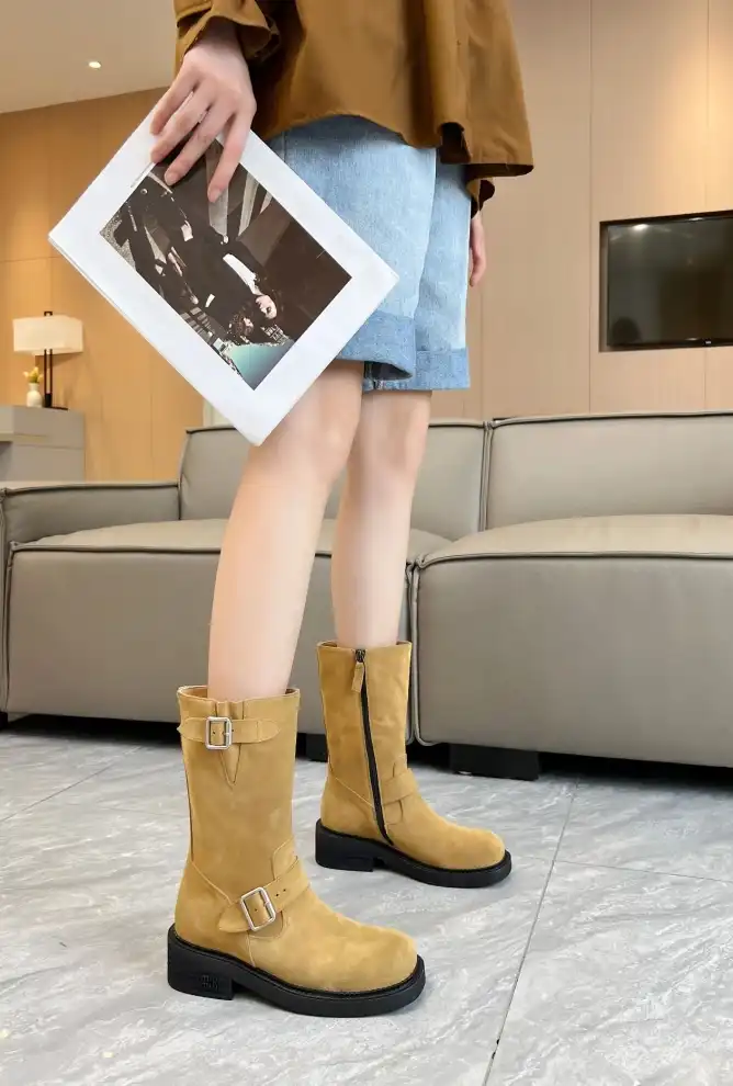 hype Miu Miu Boots