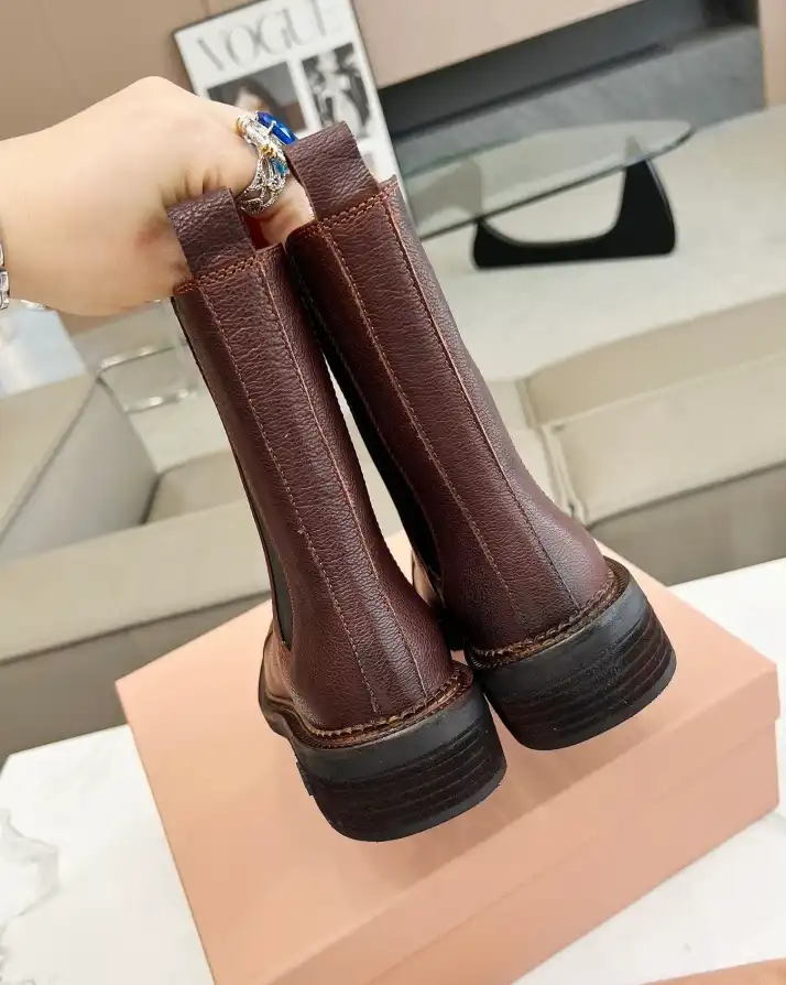 hype Miu Miu Boots