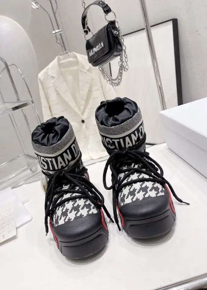 hype Christian Dior Boots