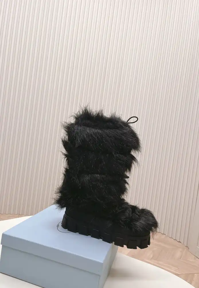 hype Prada Boots