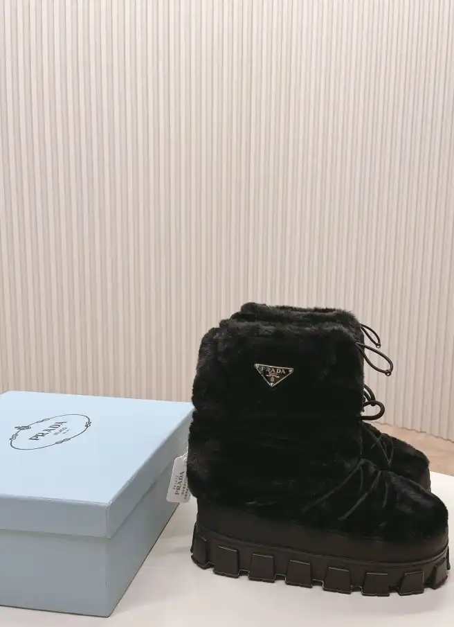 hype Prada Boots