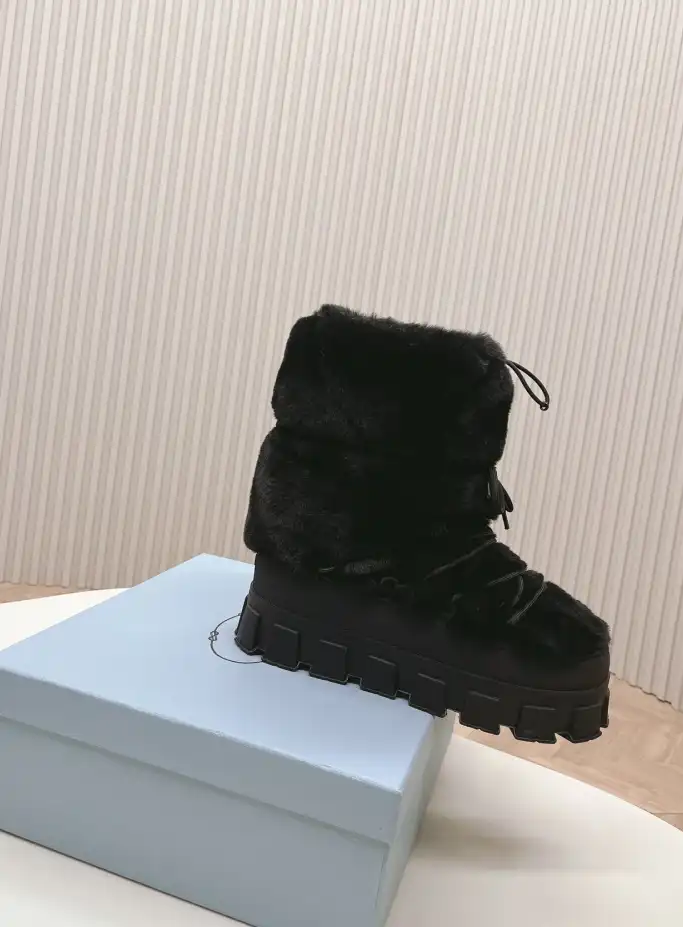 hype Prada Boots