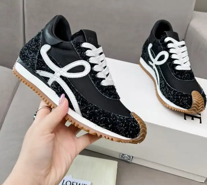 hype Loewe Sneakers