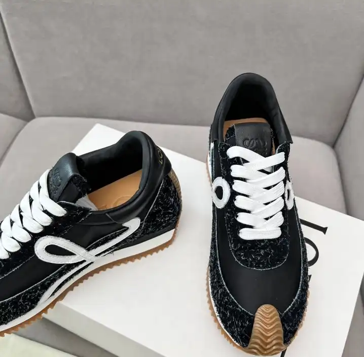 hype Loewe Sneakers