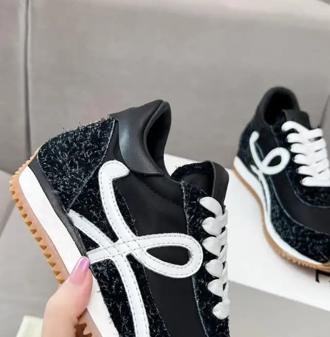 hype Loewe Sneakers