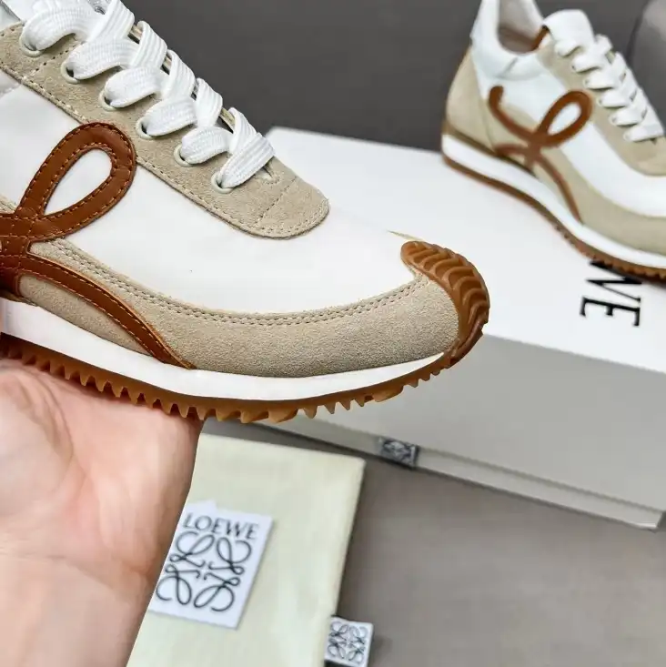 hype Loewe Sneakers