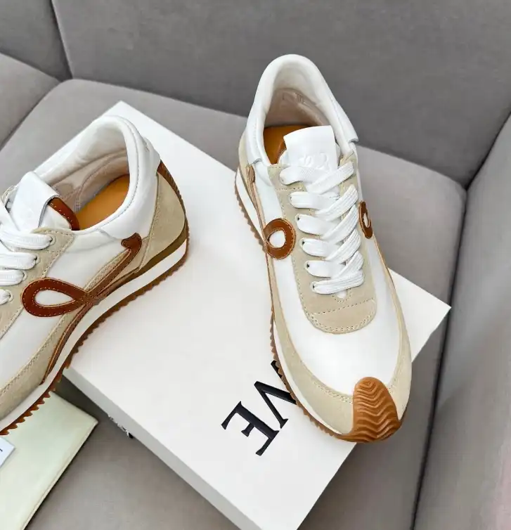 hype Loewe Sneakers