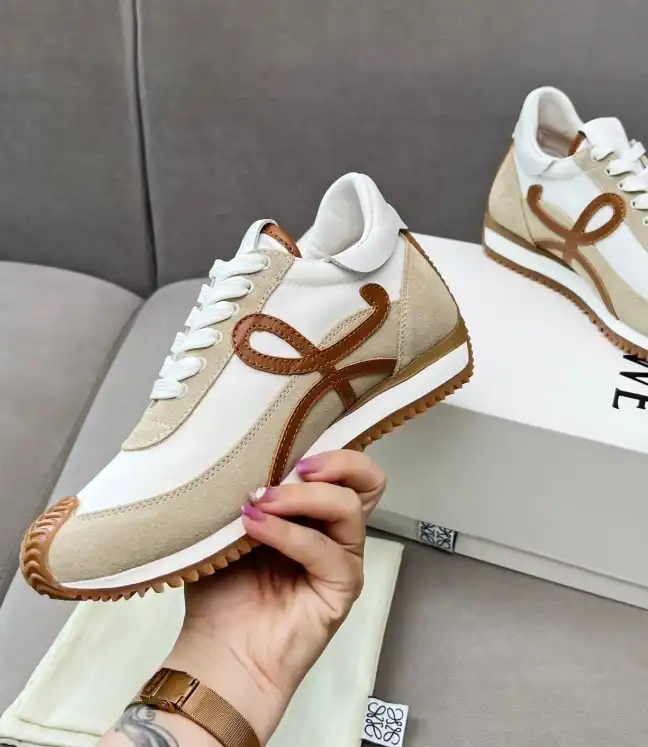 hype Loewe Sneakers