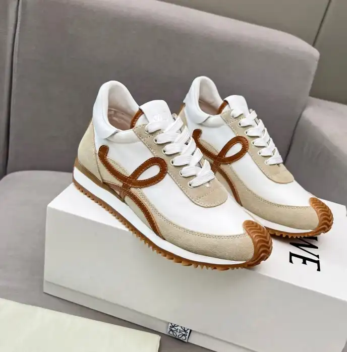 hype Loewe Sneakers