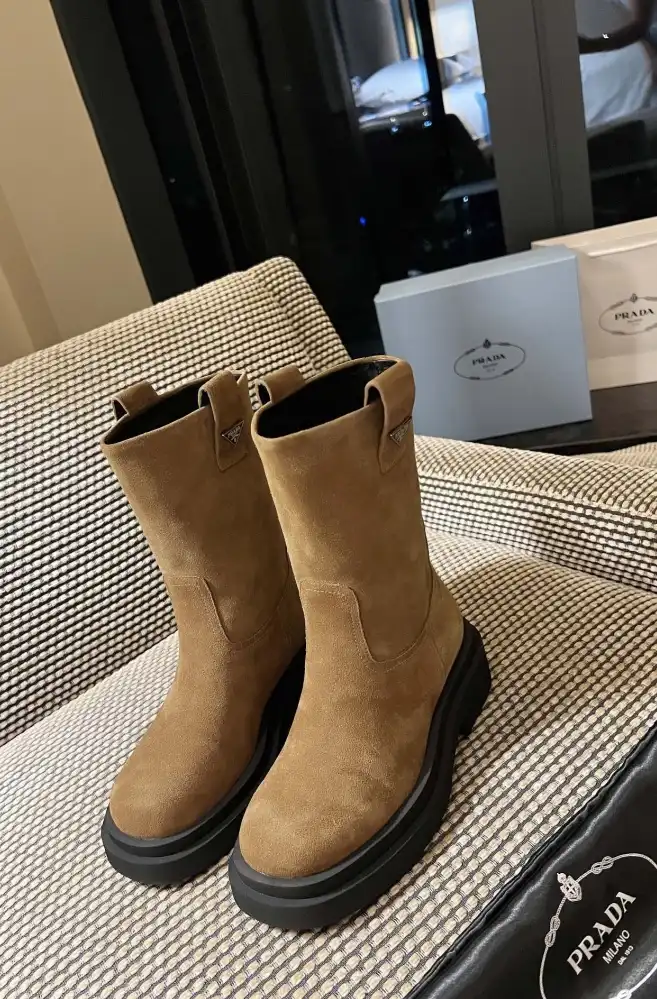 hype Prada Boots