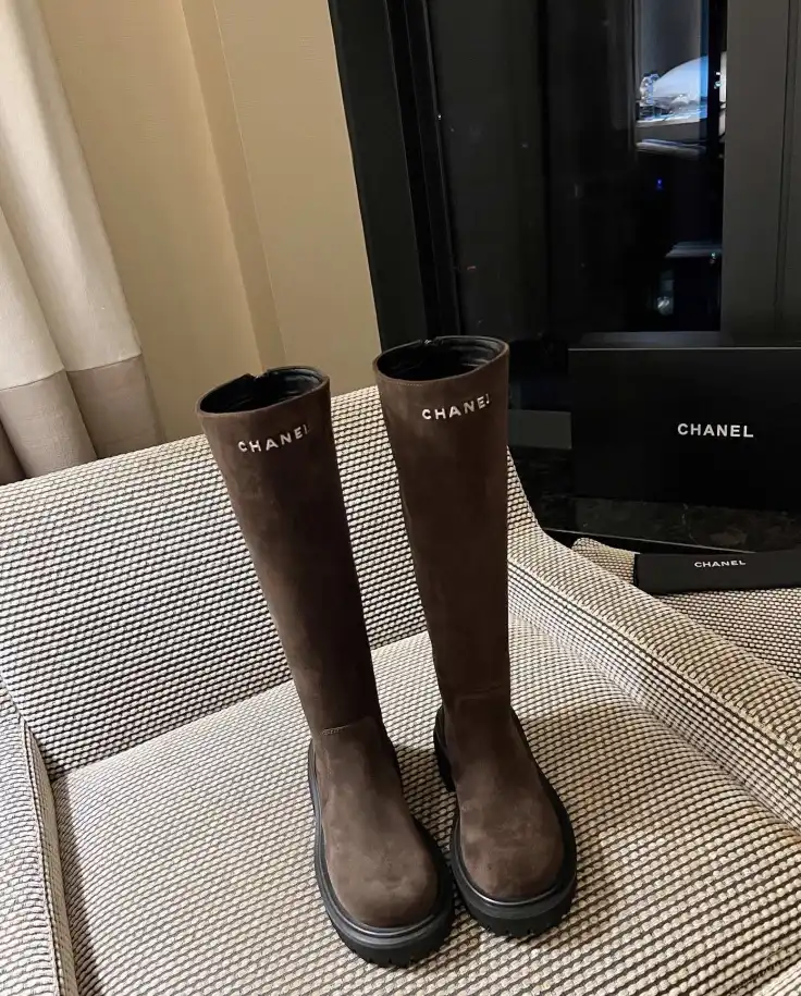 hype Chanel Boots