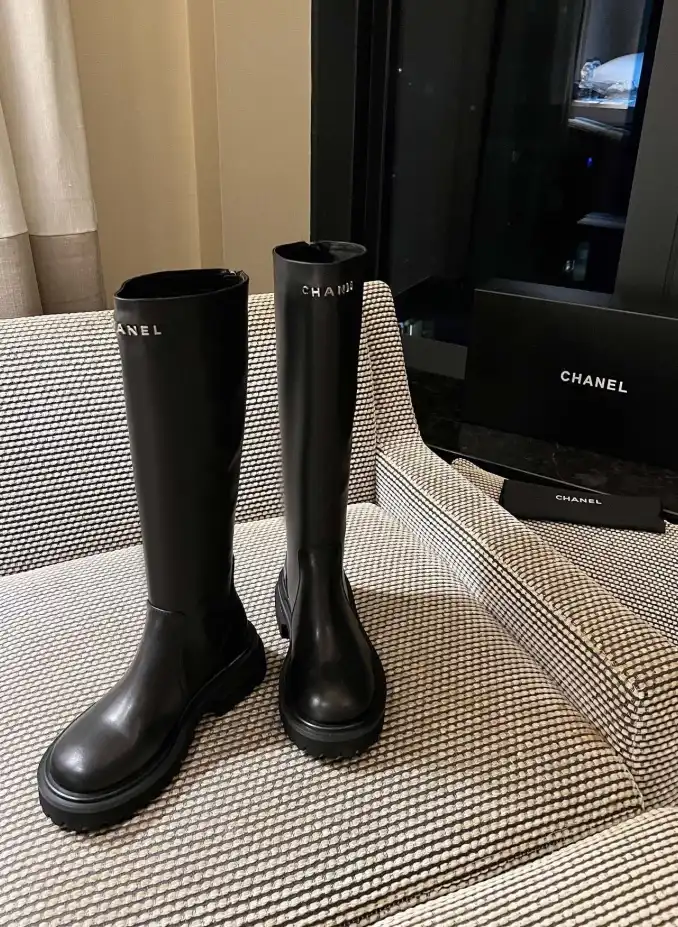 hype Chanel Boots