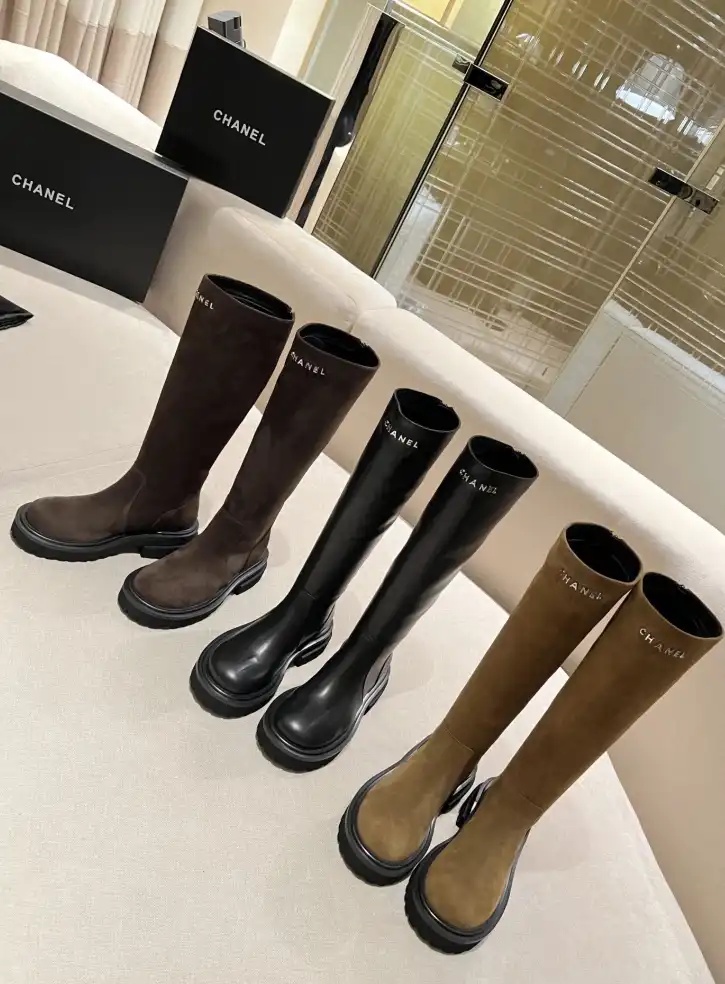 hype Chanel Boots