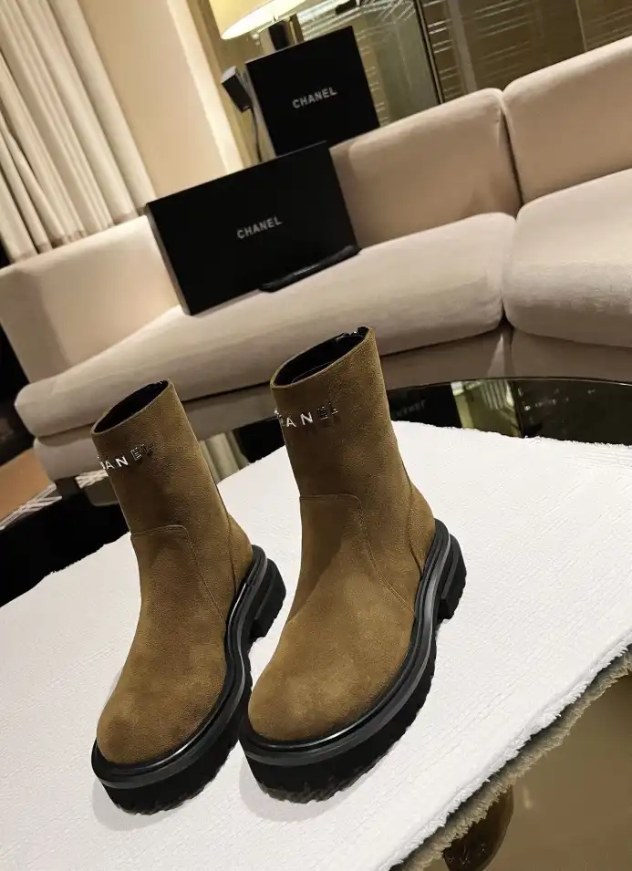 hype Chanel Boots