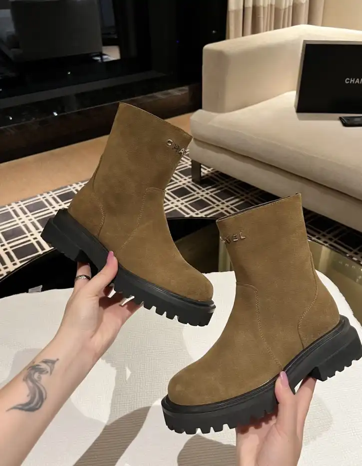 hype Chanel Boots