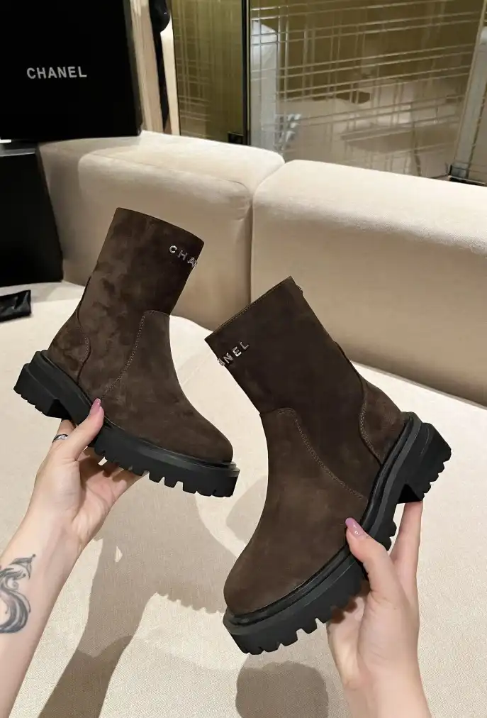 hype Chanel Boots