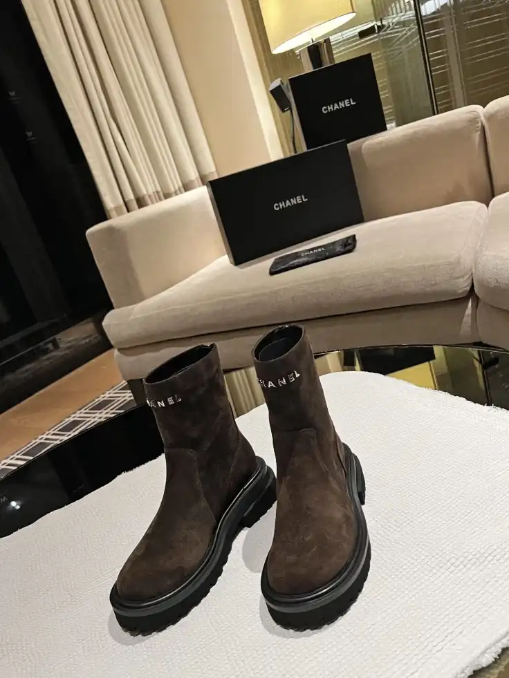 hype Chanel Boots