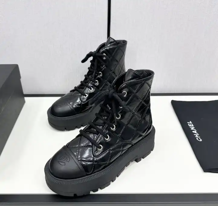 hype Chanel Boots