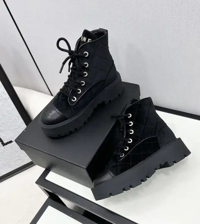 hype Chanel Boots