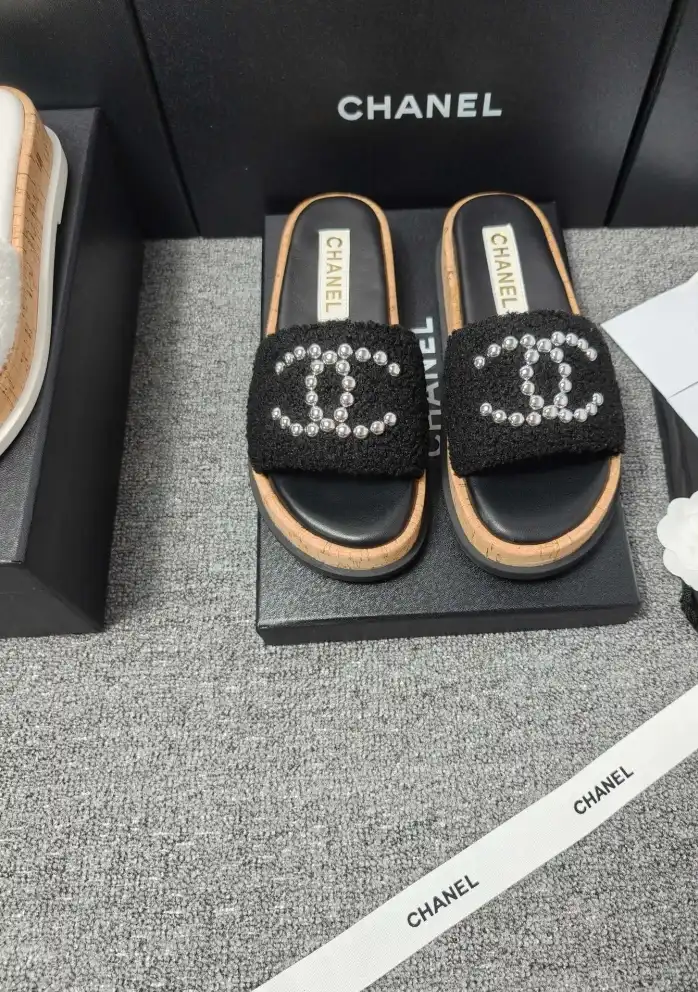 hype Chanel Slippers