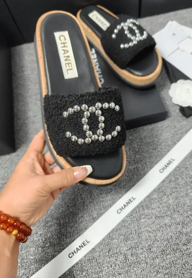 hype Chanel Slippers