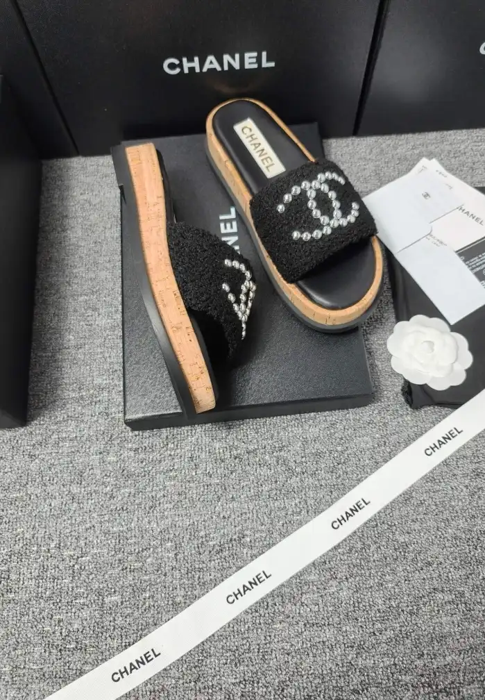 hype Chanel Slippers