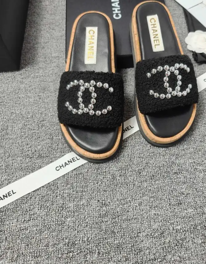 hype Chanel Slippers