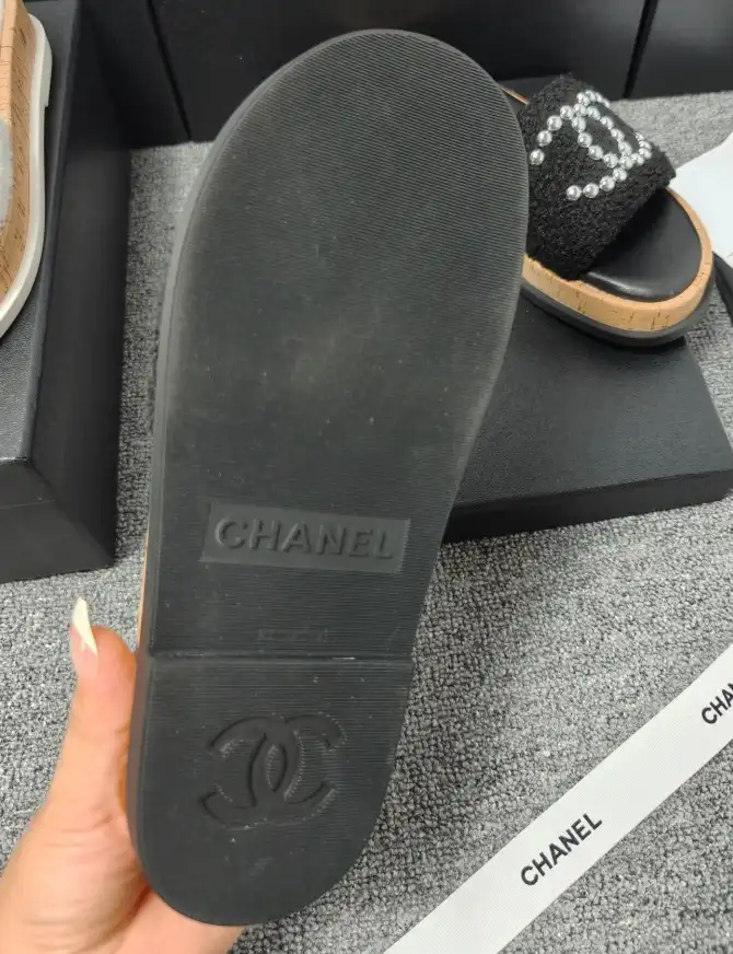 hype Chanel Slippers