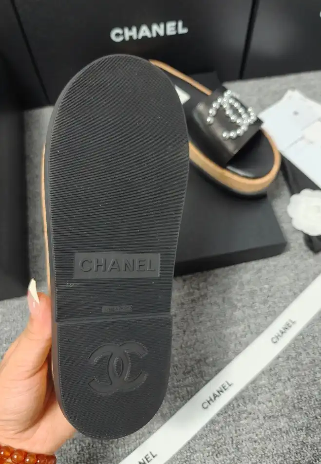 hype Chanel Slippers