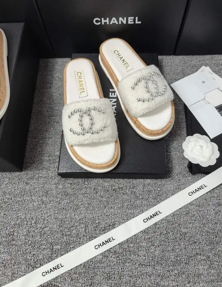 hype Chanel Slippers