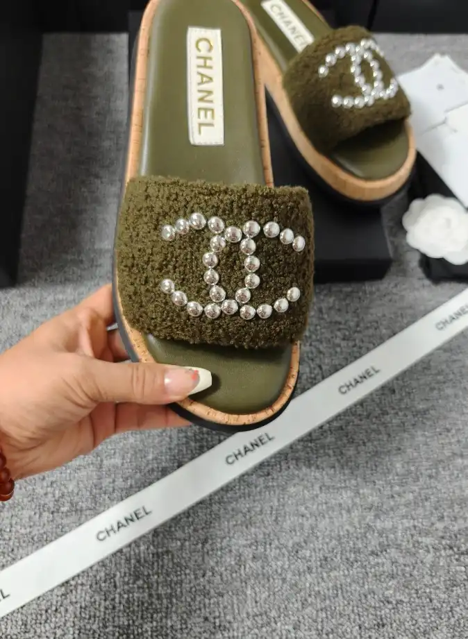 hype Chanel Slippers