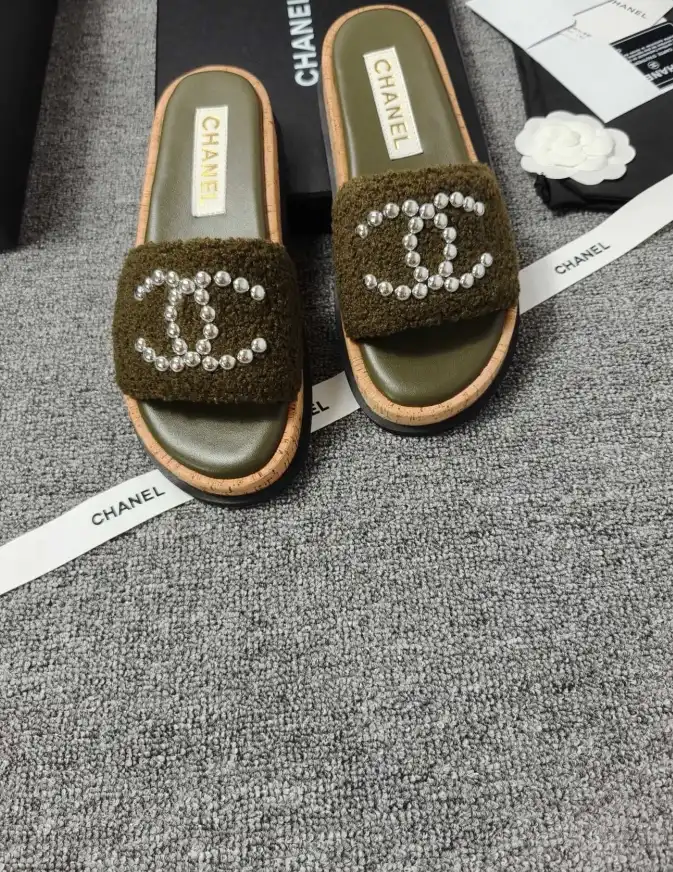 hype Chanel Slippers