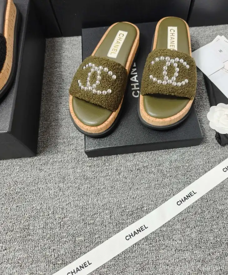 hype Chanel Slippers