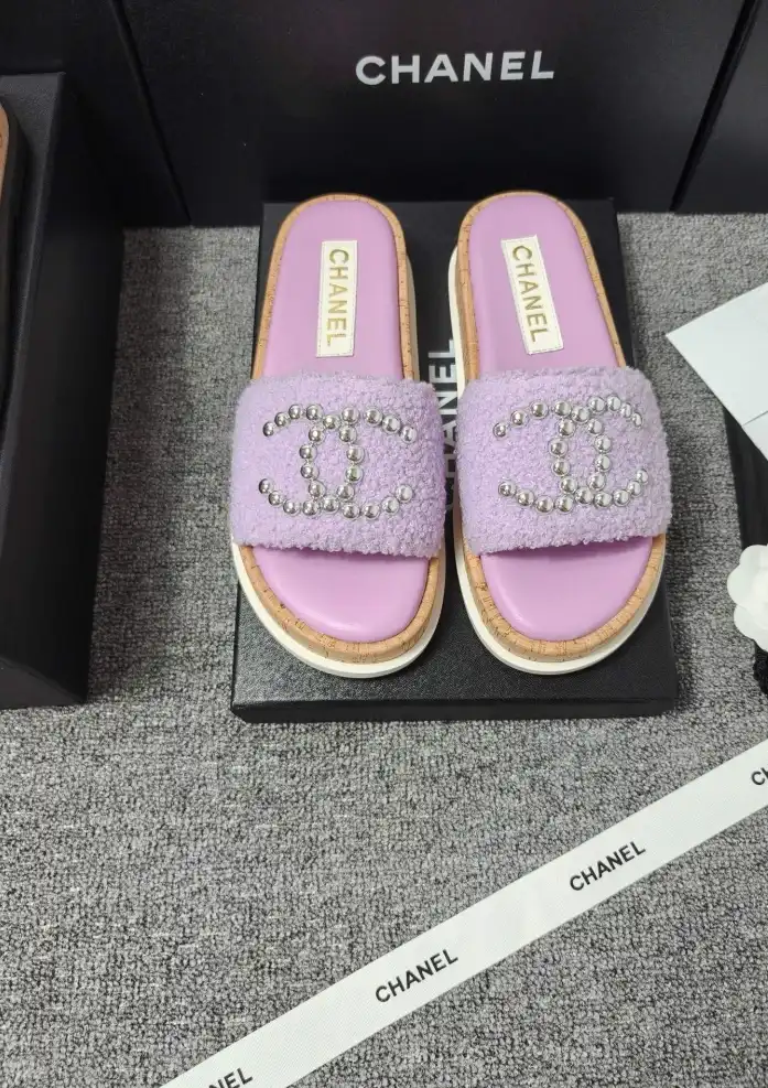 hype Chanel Slippers