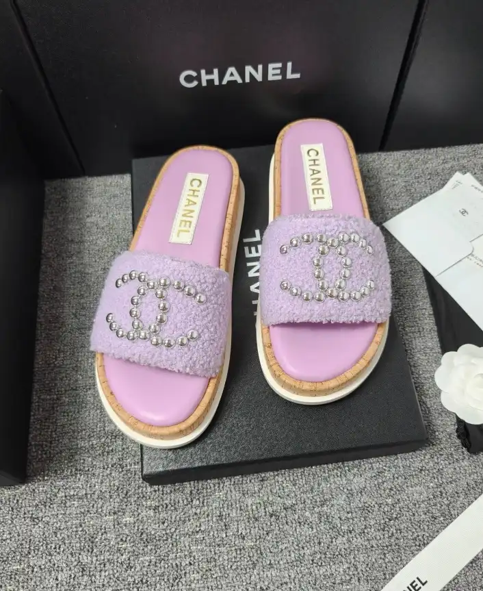 hype Chanel Slippers