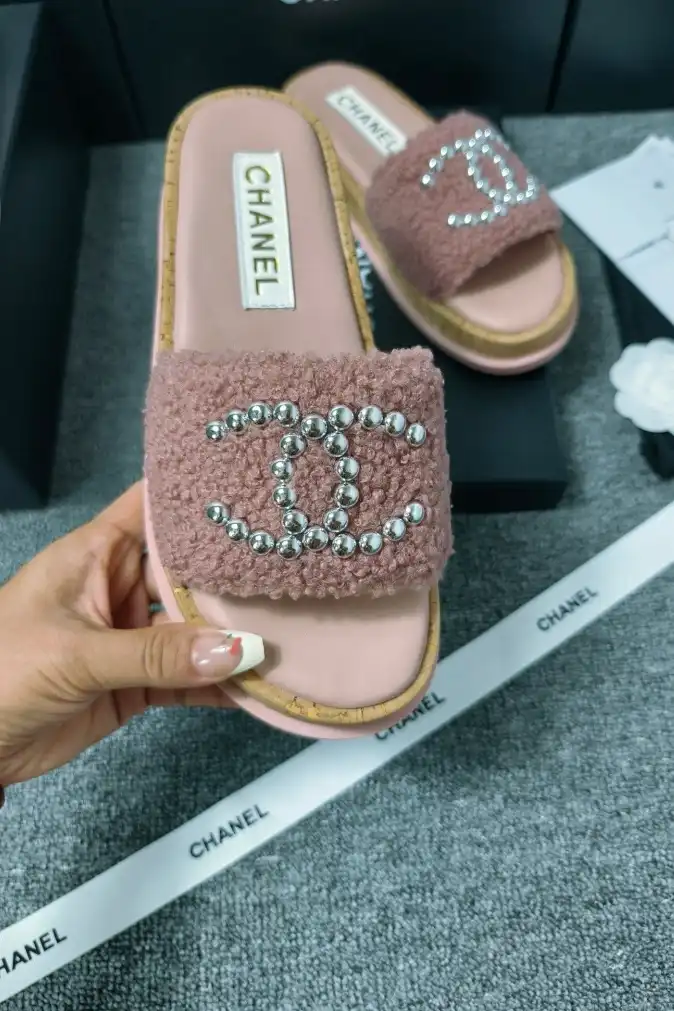 hype Chanel Slippers